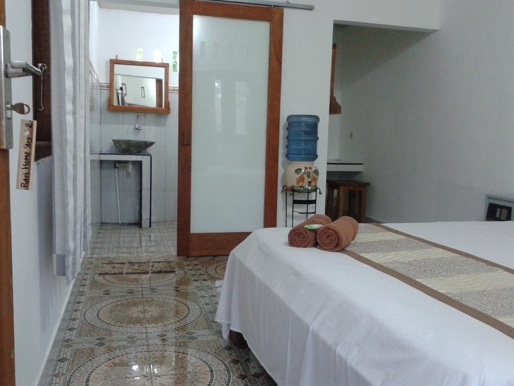 Putri Homestay Gili Meno Room photo