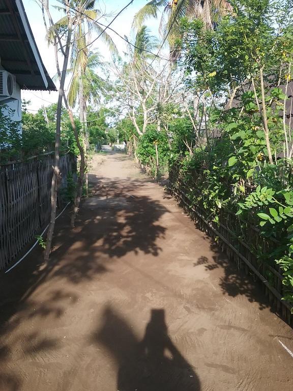 Putri Homestay Gili Meno Exterior photo